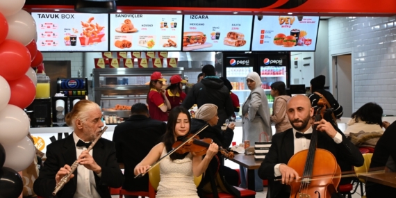 Uluslararası Restoran Zinciri KudoKudo, Kurumsal Kimliğini KUKiDU Olarak Yeniledi