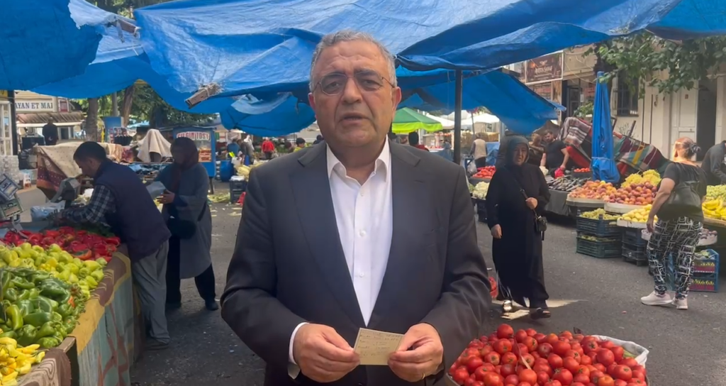 Sezgin Tanrıkulu Diyarbakır Semt Pazarında Ekonomik Göstergeleri ve Geçim Sıkıntısını Değerlendirdi