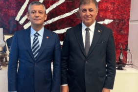 Ali Mahir Başarır Cemil Tugay'ın AKP'ye Geçişini Sert Sözlerle Eleştirdi
