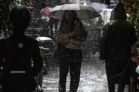 Meteoroloji ve AKOM İstanbul İçin Yeniden Kuvvetli Sağanak Uyarısı Yaptı